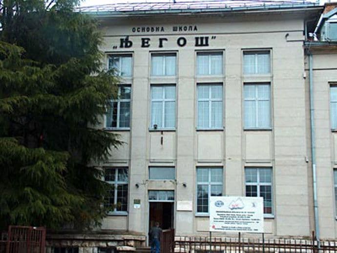 Priznanje za Osnovnu školu "Njegoš" sa Cetinja Priznanje za Osnovnu školu "Njegoš" sa Cetinja