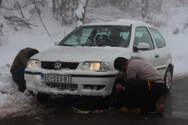 Zbog nevremena vanredna situacija u 10 opština u Srbiji Zbog nevremena vanredna situacija u 10 opština u Srbiji