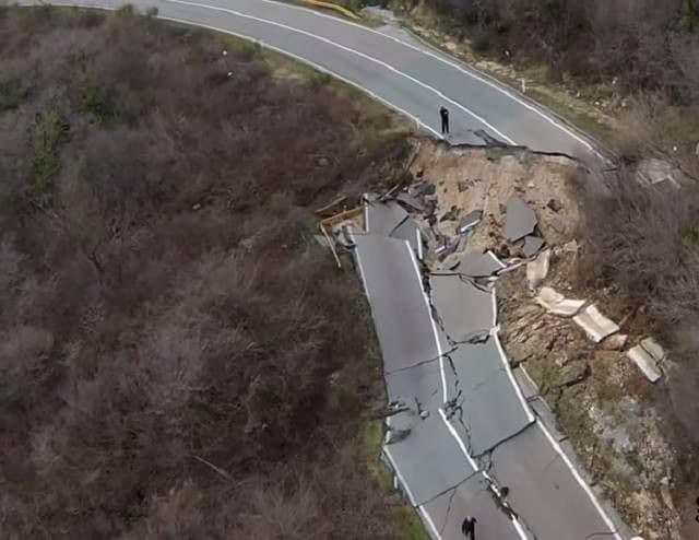 Klizište se pomjerilo za još 10 metara Klizište se pomjerilo za još 10 metara