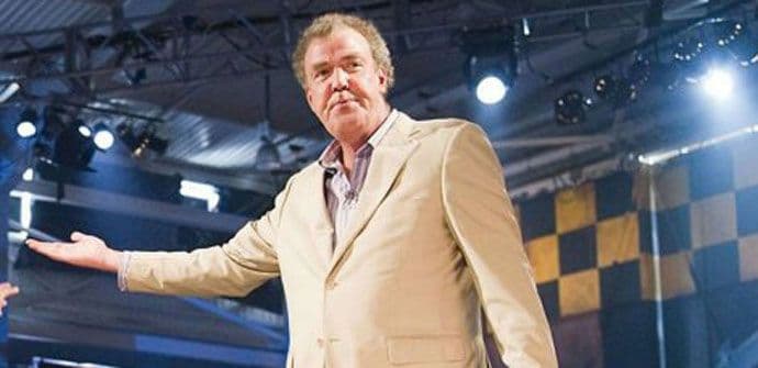 Peticiju za vraćanje kontroverznog voditelja potpisalo 150.000 ljudi Peticiju za vraćanje kontroverznog voditelja potpisalo 150.000 ljudi