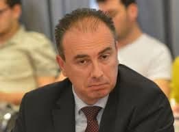 Nesporazumi u vladajućoj koaliciji manjinskih stranaka: Đeku čudi hrabrost Đeljošaja Nesporazumi u vladajućoj koaliciji manjinskih stranaka: Đeku čudi hrabrost Đeljošaja