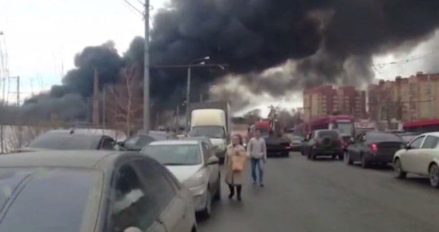 Pod ruševinama tržnog centra još 25 nastradalih Pod ruševinama tržnog centra još 25 nastradalih