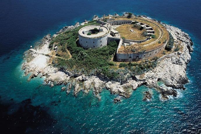 Kompleks na Mamuli gradiće domaće firme Kompleks na Mamuli gradiće domaće firme