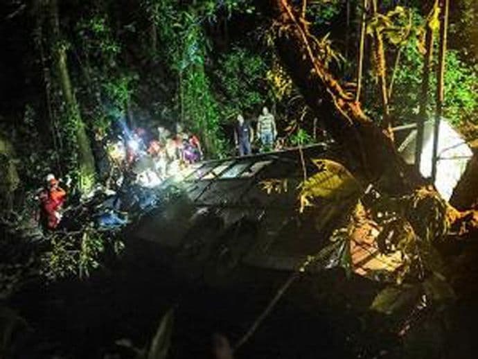 Brazil: Autobus se survao u provaliju, poginulo 50 osoba Brazil: Autobus se survao u provaliju, poginulo 50 osoba