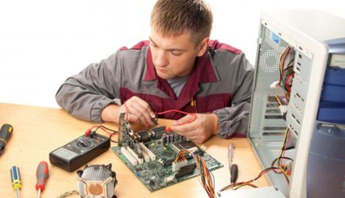 Pad svjetske prodaje računara u 2014. od 2,2 odsto Pad svjetske prodaje računara u 2014. od 2,2 odsto