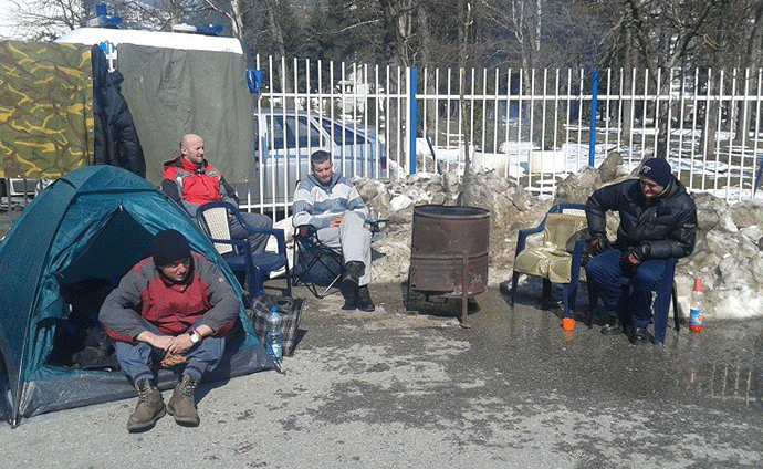 BIJELO POLJE: Očevima u štrajku sve teže, apelovali da se ubrza suspenzija BIJELO POLJE: Očevima u štrajku sve teže, apelovali da se ubrza suspenzija