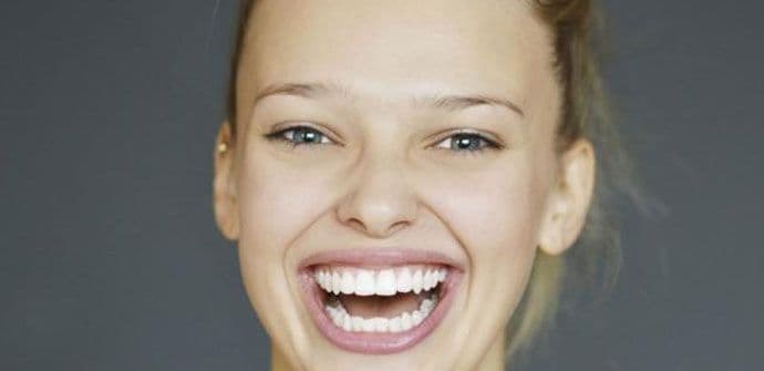 Uklonite zubni kamenac na prirodan način Uklonite zubni kamenac na prirodan način