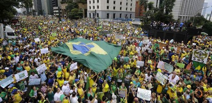 Protest milion ljudi širom Brazila Protest milion ljudi širom Brazila
