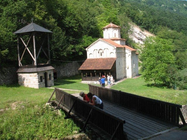 Klizište ugrožava manastir Klizište ugrožava manastir