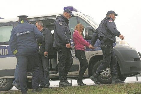 Određen pritvor otmičarima male Maše Određen pritvor otmičarima male Maše