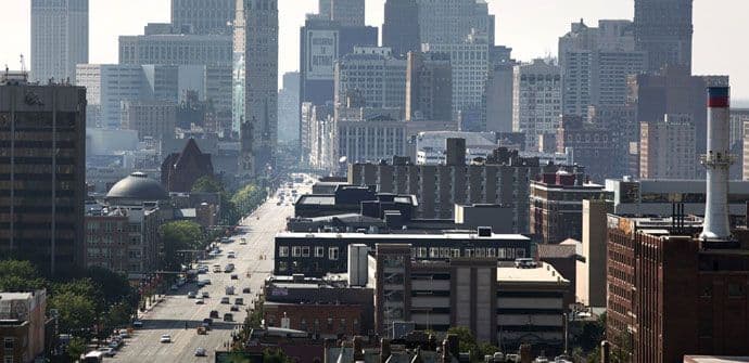 Pješačio do posla 34 kilometara i obogatio se od humanitarnih priloga Pješačio do posla 34 kilometara i obogatio se od humanitarnih priloga