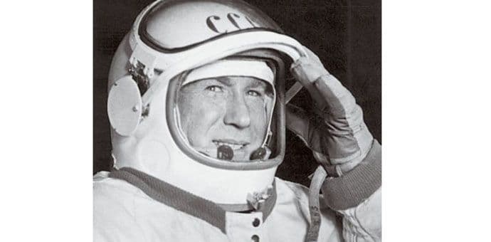 Pet decenija od prvog "svemirskog šetača" Pet decenija od prvog "svemirskog šetača"