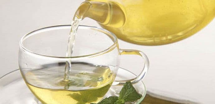 Studija pokazala da Britanci ne prave čaj ispravno Studija pokazala da Britanci ne prave čaj ispravno