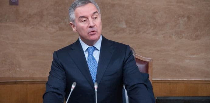 ĐUKANOVIĆ: Da smo 90-tih krenuli u samostalnost, gorjeli bi kao Bosna i Hrvatska ĐUKANOVIĆ: Da smo 90-tih krenuli u samostalnost, gorjeli bi kao Bosna i Hrvatska