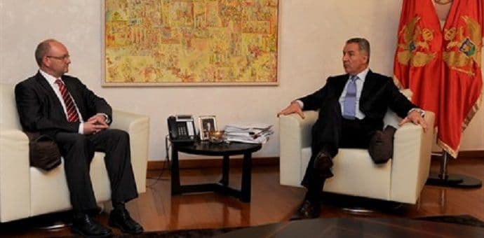 Đukanović sa Dirkesom o nastavku dobre saradnje sa Fondom "Konrad Adenauer" Đukanović sa Dirkesom o nastavku dobre saradnje sa Fondom "Konrad Adenauer"