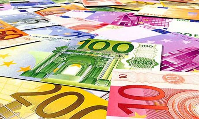 MF: Eurobond će sniziti kamate i omogućiti kompanijama da se zaduže na isti način MF: Eurobond će sniziti kamate i omogućiti kompanijama da se zaduže na isti način