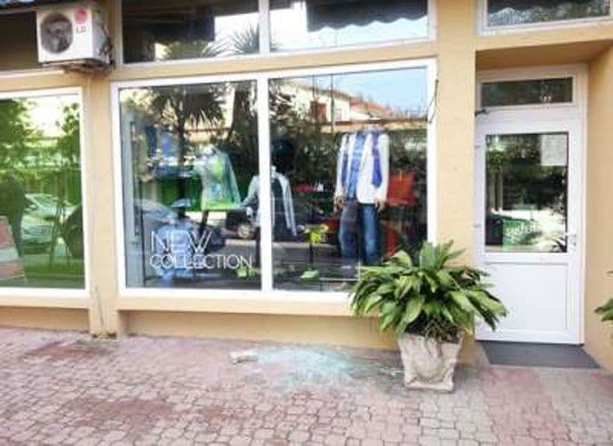 TIVAT: Razbili izlog i ubacili bombu u cvjećaru TIVAT: Razbili izlog i ubacili bombu u cvjećaru