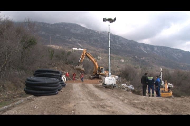 Put Cetinje-Budva još nije otvoren, u toku intezivni radovi (VIDEO) Put Cetinje-Budva još nije otvoren, u toku intezivni radovi (VIDEO)