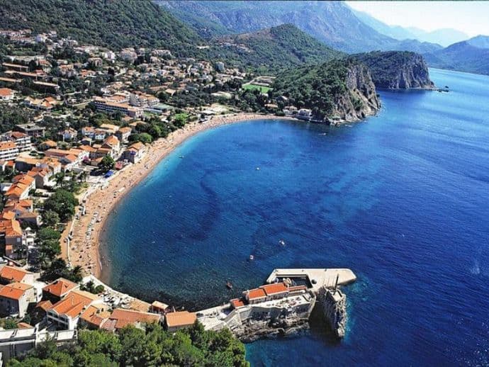 Zbog zamućenja mora u Petrovcu prekršajni postupak protiv „Euromix montaže“  Zbog zamućenja mora u Petrovcu prekršajni postupak protiv „Euromix montaže“