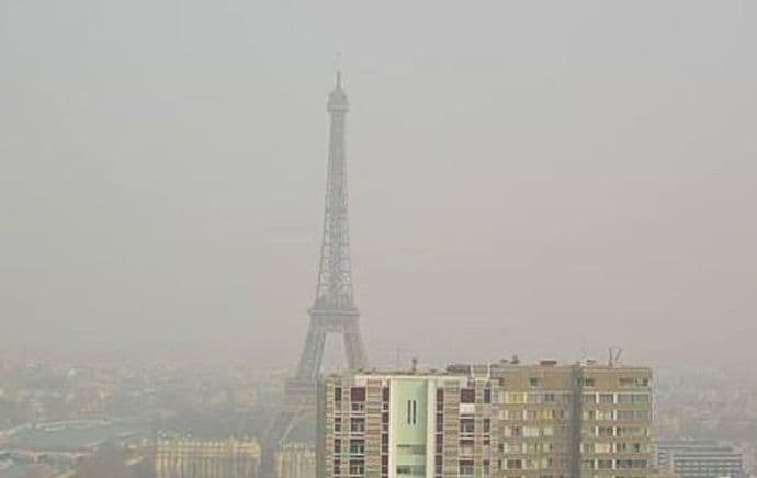 Pariz juče bio najzagađeniji grad na svijetu  Pariz juče bio najzagađeniji grad na svijetu
