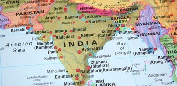 Voz iskočio iz šina, šest osoba poginulo Voz iskočio iz šina, šest osoba poginulo