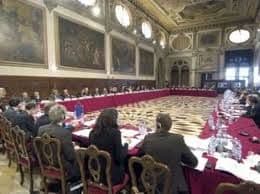 Venecijanska komisija: Privremenu zabranu medija brisati iz zakona Venecijanska komisija: Privremenu zabranu medija brisati iz zakona