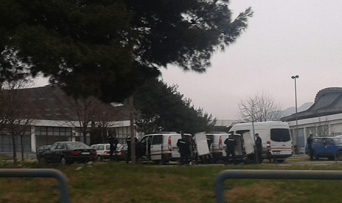 FOTO: Specijalci spremni, ispred Morače zatišje FOTO: Specijalci spremni, ispred Morače zatišje