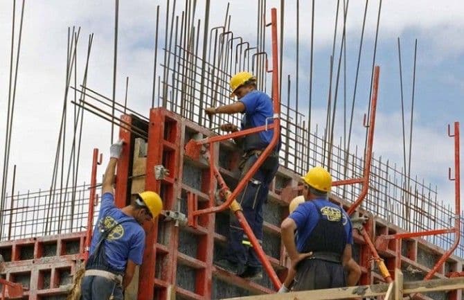 Odakle su i koje poslove u Crnoj Gori obavljaju stranci? Odakle su i koje poslove u Crnoj Gori obavljaju stranci?