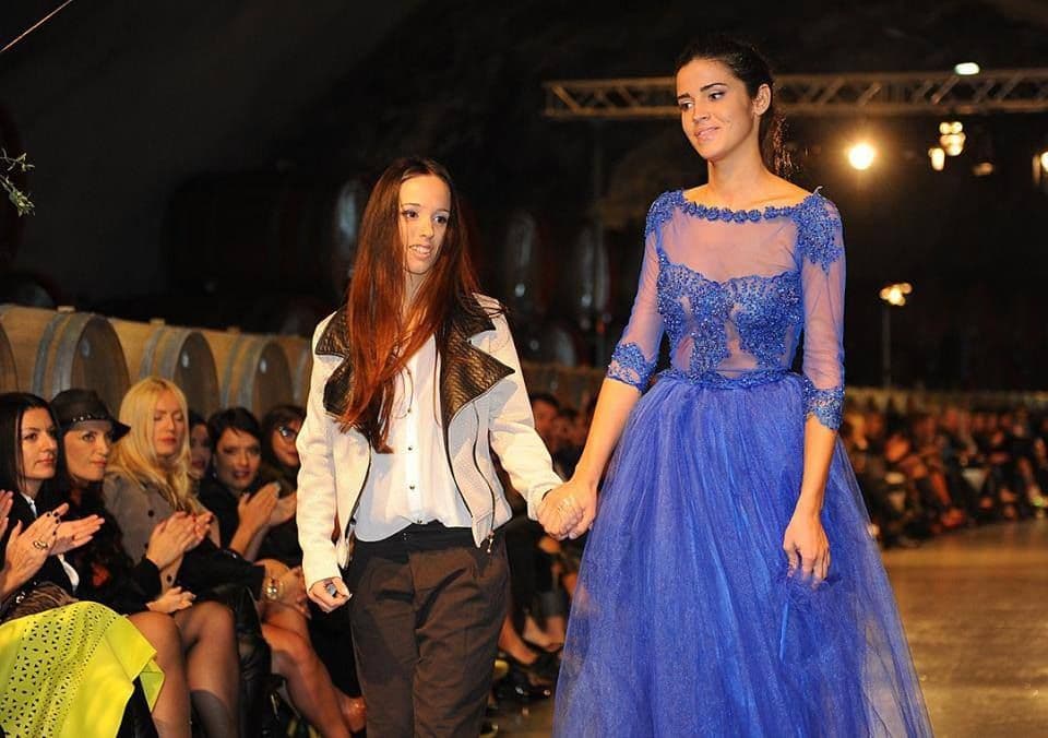 “Sjaj i glamur” Bojane Rosić Jovović u Atlas kapital centru “Sjaj i glamur” Bojane Rosić Jovović u Atlas kapital centru