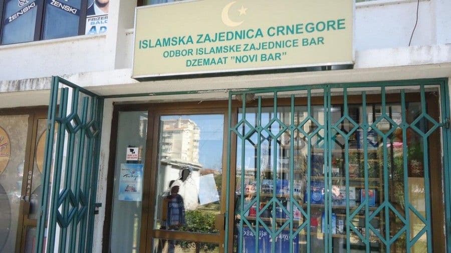 Pronaći napadače na muslimansku zajednicu Pronaći napadače na muslimansku zajednicu