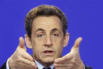 Povratak Sarkozija na scenu