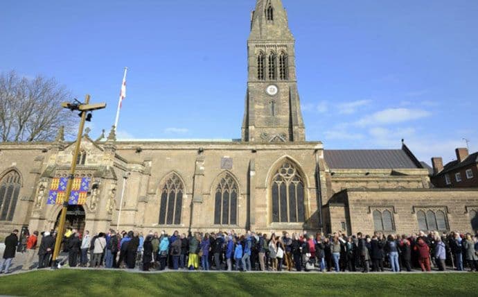 Posmrtni ostaci Ričarda Trećeg u katedrali u Lesteršajru Posmrtni ostaci Ričarda Trećeg u katedrali u Lesteršajru