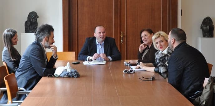 Goranović sa Đuravčevićem o učešću na 56. Venecijanskom bijenalu Goranović sa Đuravčevićem o učešću na 56. Venecijanskom bijenalu