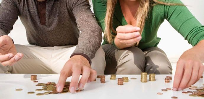 ZAŠTO ŽENE ZARAĐUJU MANJE: Neravnopravnost u kovertama ZAŠTO ŽENE ZARAĐUJU MANJE: Neravnopravnost u kovertama