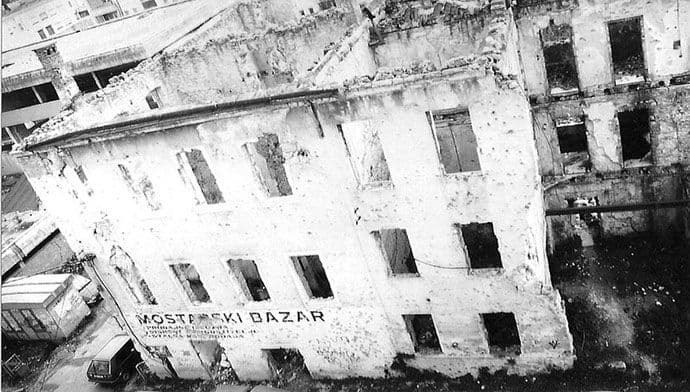 Viktor Ivančić: Mislim, dakle, postrojen Viktor Ivančić: Mislim, dakle, postrojen