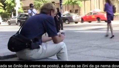 LAŽI KOJE ŽIVIMO: Ovaj video oduzeće vam samo 8 minuta, a otvoriće vam oči LAŽI KOJE ŽIVIMO: Ovaj video oduzeće vam samo 8 minuta, a otvoriće vam oči