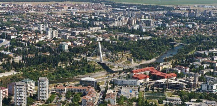 Zabrana saobraćaja u centru Podgorice zbog utakmice Zabrana saobraćaja u centru Podgorice zbog utakmice