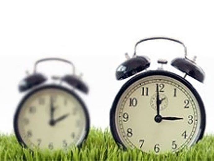 Noćas se spava sat manje Noćas se spava sat manje