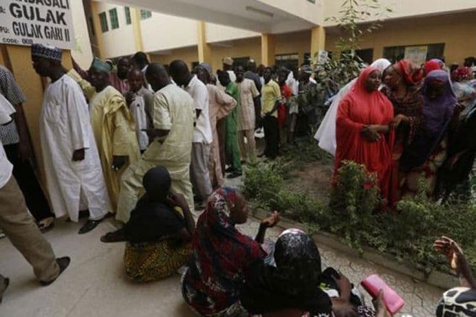 Masovan odziv Nigerijaca na predsjedničkim izborima Masovan odziv Nigerijaca na predsjedničkim izborima