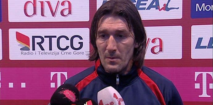 Drobnjak izvodi početni udarac na finalu Kupa Francuske Drobnjak izvodi početni udarac na finalu Kupa Francuske