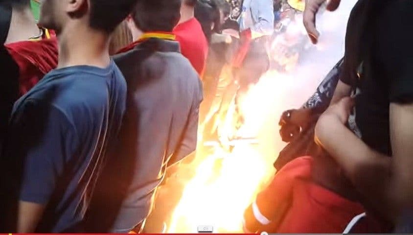 UP: Još jedno lice privedeno zbog paljenja baklje na utakmici CG-Rusija UP: Još jedno lice privedeno zbog paljenja baklje na utakmici CG-Rusija