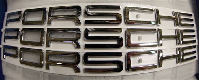 "Porše" svakom zaposlenom daje po 8.600 eura bonusa "Porše" svakom zaposlenom daje po 8.600 eura bonusa