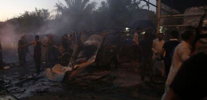 Bombaš-samoubica u Avganistanu ubio 17 ljudi na demonstracijama protiv korupcije Bombaš-samoubica u Avganistanu ubio 17 ljudi na demonstracijama protiv korupcije