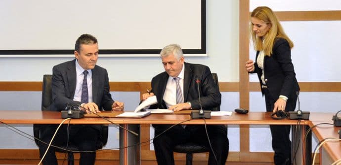 Potpisan prvi granski kolektivni ugovor Potpisan prvi granski kolektivni ugovor