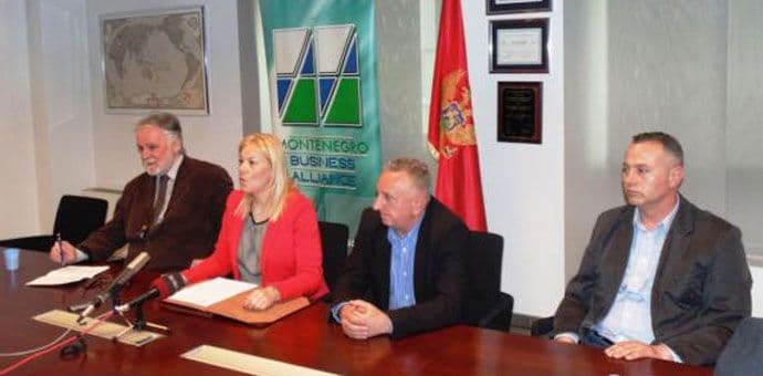 MBA potpisala sporazum o saradnji sa Barter centrom MBA potpisala sporazum o saradnji sa Barter centrom