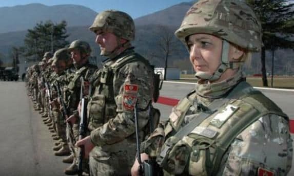 U Vojsci Crne Gore 66 žena U Vojsci Crne Gore 66 žena