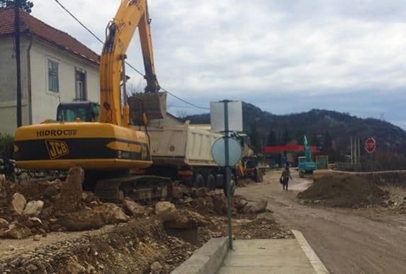 Cetinje: Od sjutra privremene promjene režima saobraćaja Cetinje: Od sjutra privremene promjene režima saobraćaja