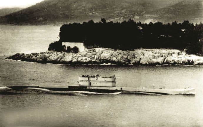 Na današnji dan 1928. u Boku uplovile prve podmornice Na današnji dan 1928. u Boku uplovile prve podmornice