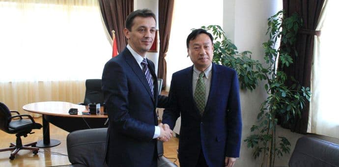 Narodna Republika Kina stipendiraće 18 crnogorskih studenata Narodna Republika Kina stipendiraće 18 crnogorskih studenata