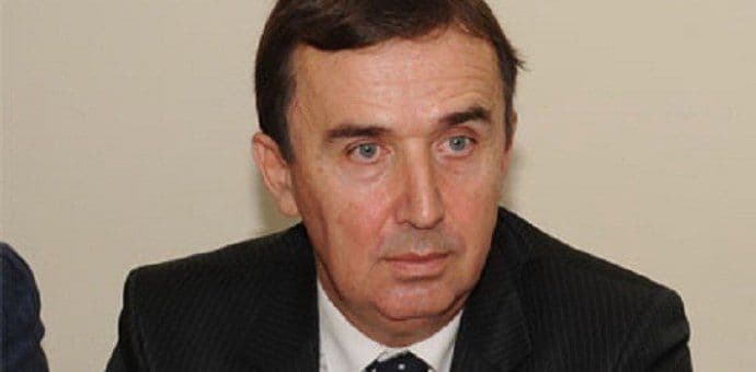 LAKUŠIĆ: Saopštenja DPS-a nekultivisana, kao da ih piše dokoni seoski veselnik LAKUŠIĆ: Saopštenja DPS-a nekultivisana, kao da ih piše dokoni seoski veselnik